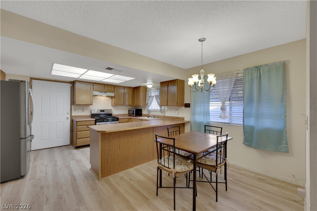 Single Family 2BR 2BA - 5999 Natures Drive, Las Vegas, NV