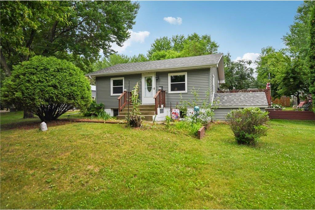 Single Family 2BR 1BA - 8726 240th Avenue NE, Linwood Twp, MN