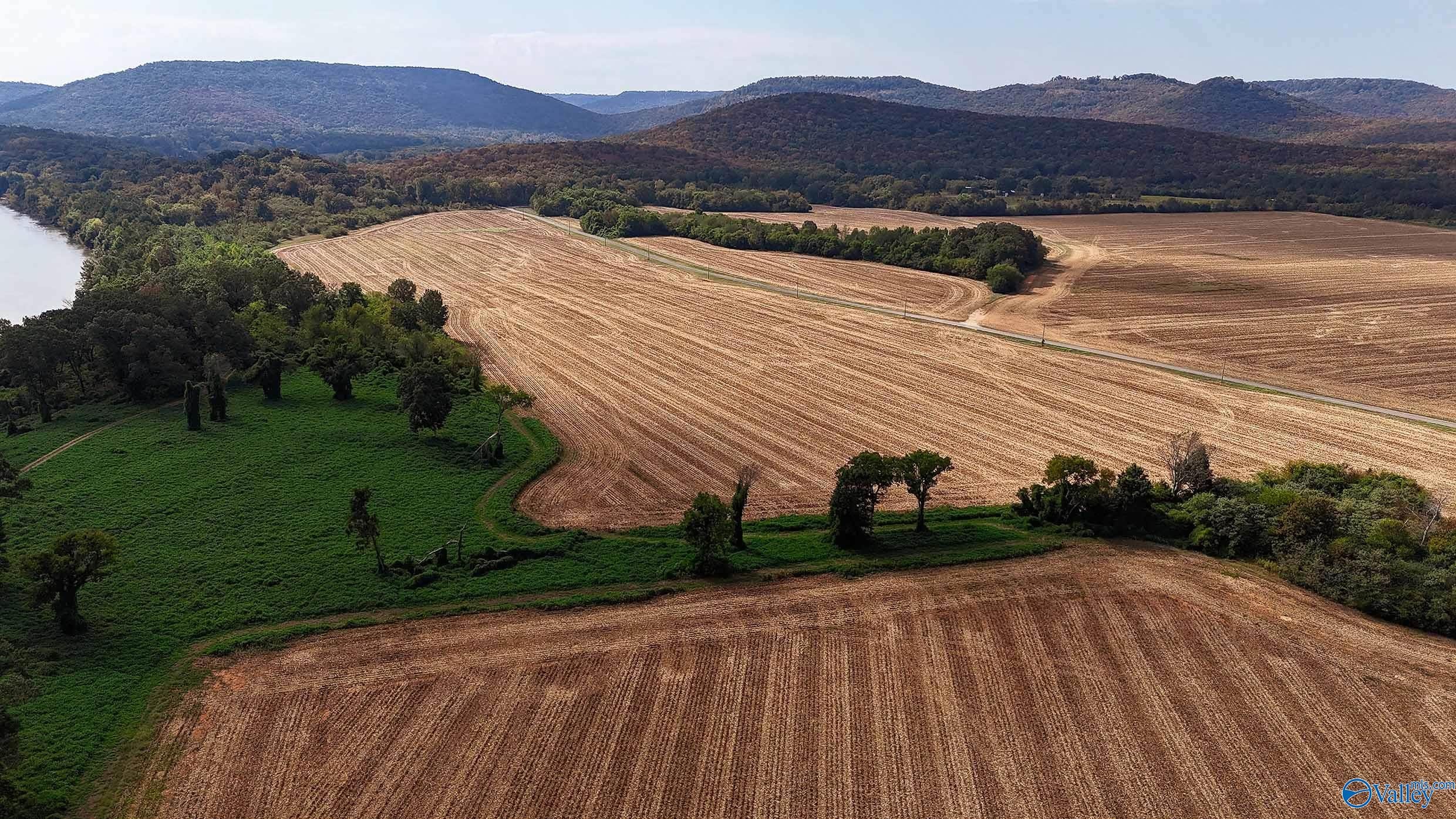 15 Mccutcheon Loop Rd