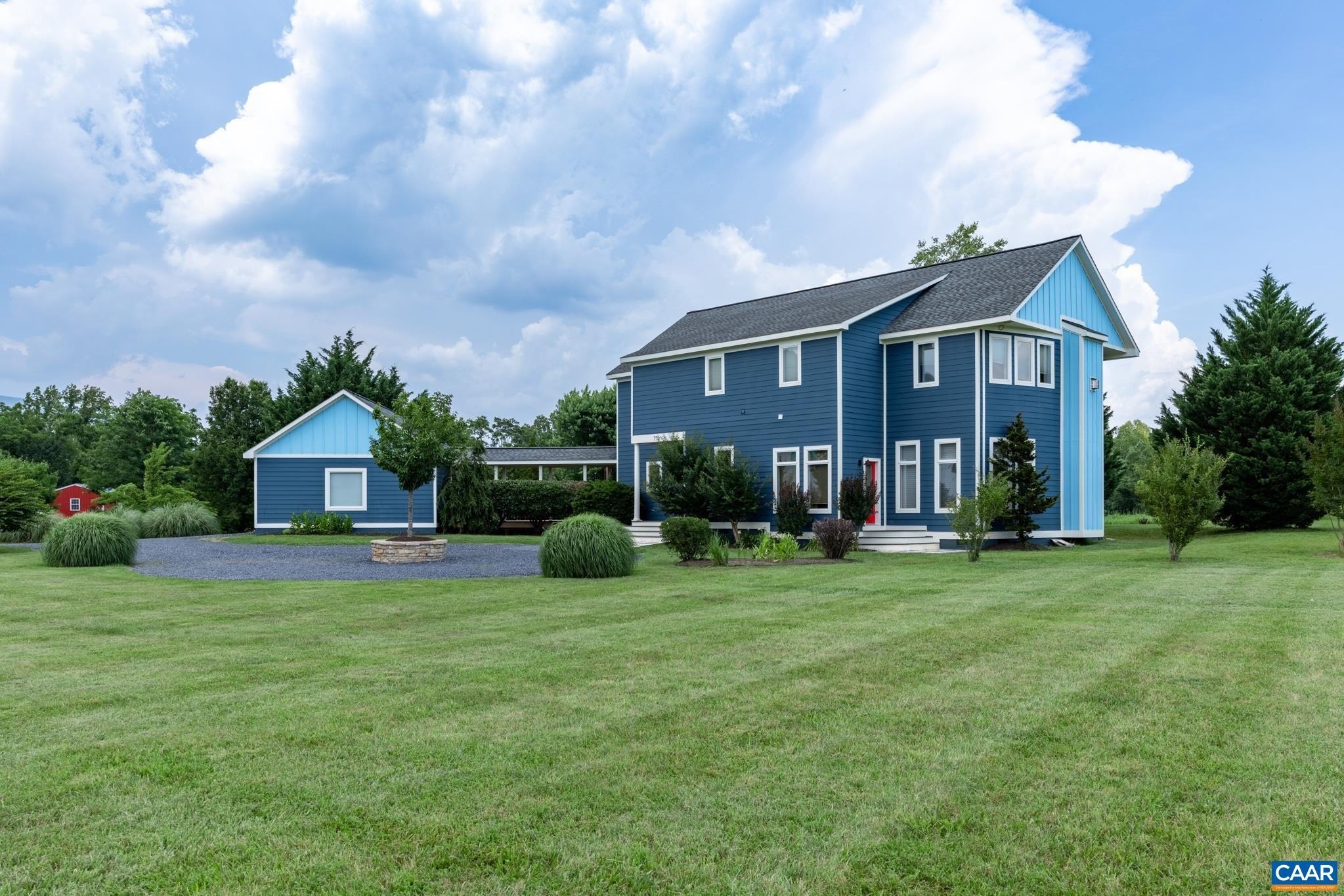 Single Family 5BR 5BA - 7520 & 7522 GREENWOOD STATION RD, GREENWOOD, VA