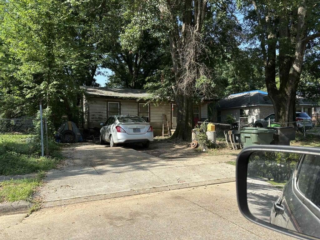 Single Family 3BR 1BA - 629 W 64th Street, Shreveport, LA