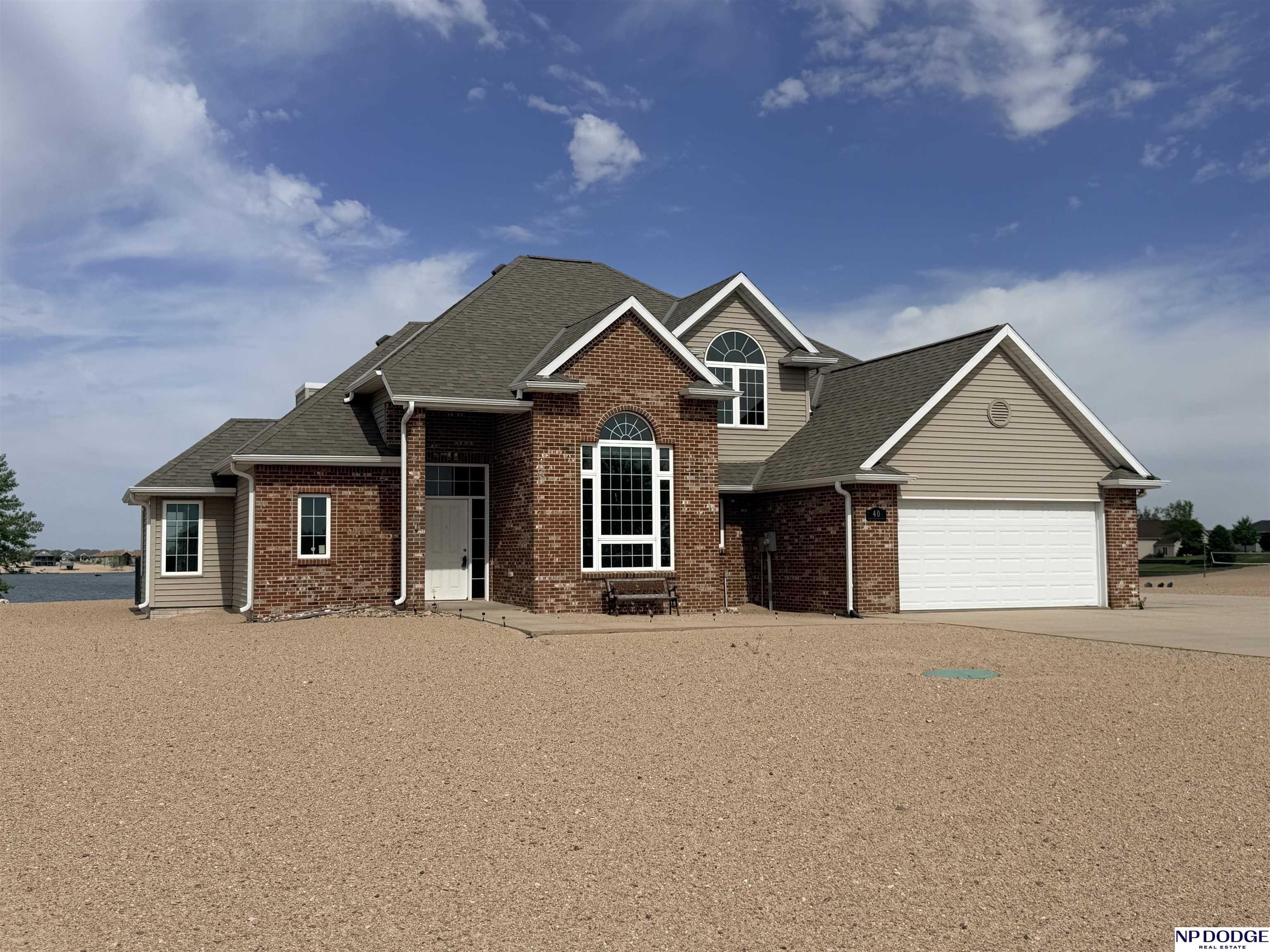 Single Family 4BR 3BA - 615 Shoreline Drive, North Bend, NE