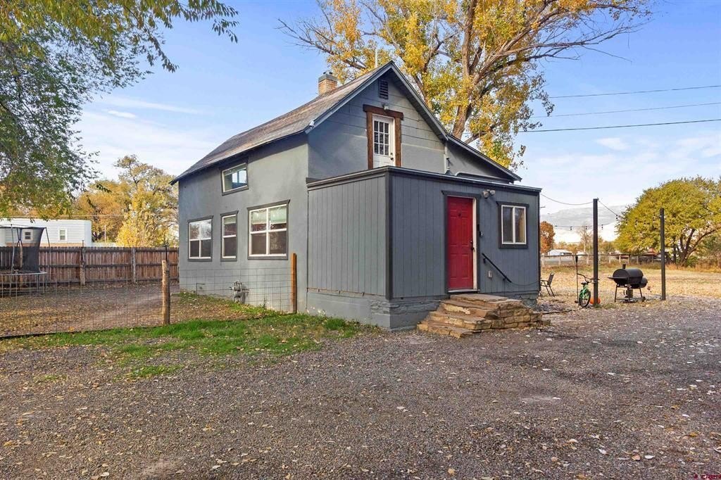 Single Family 2BR 2BA - 701 Hwy 50, Delta, CO