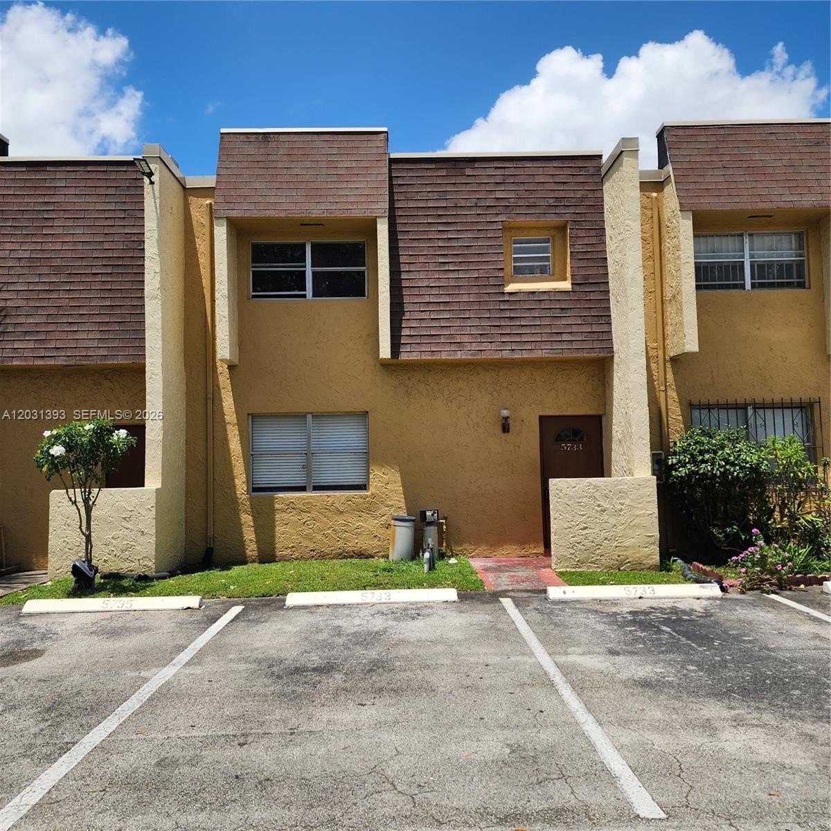 Single Family 3BR 3BA - 5733 Blueberry Ct, Lauderhill, FL