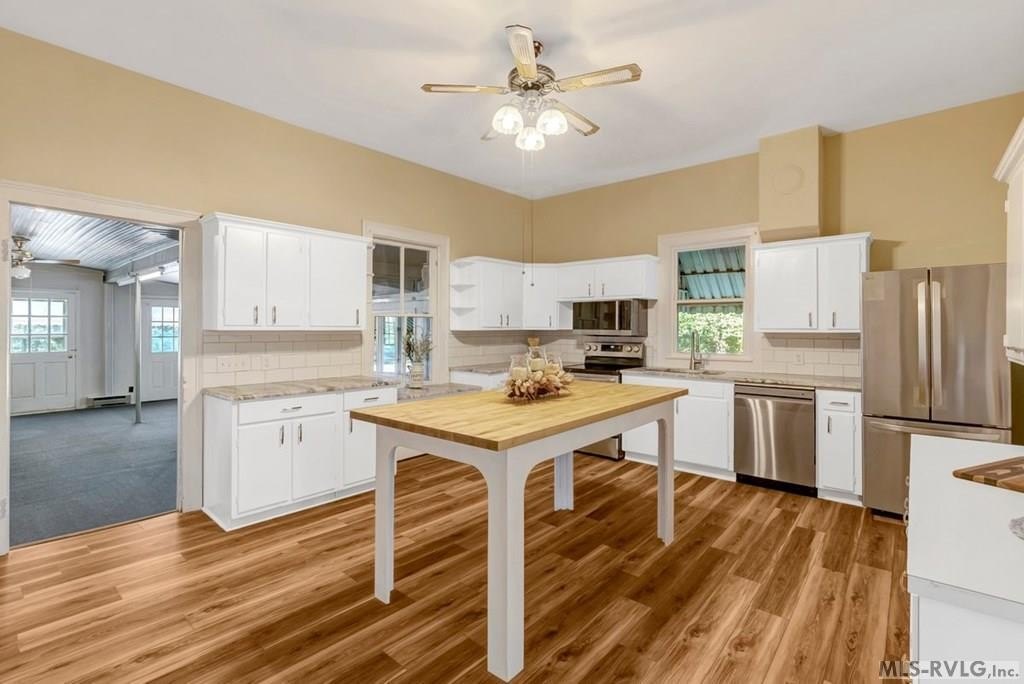 Single Family 5BR 3BA - 4198 Goodes Ferry Road, South Hill, VA