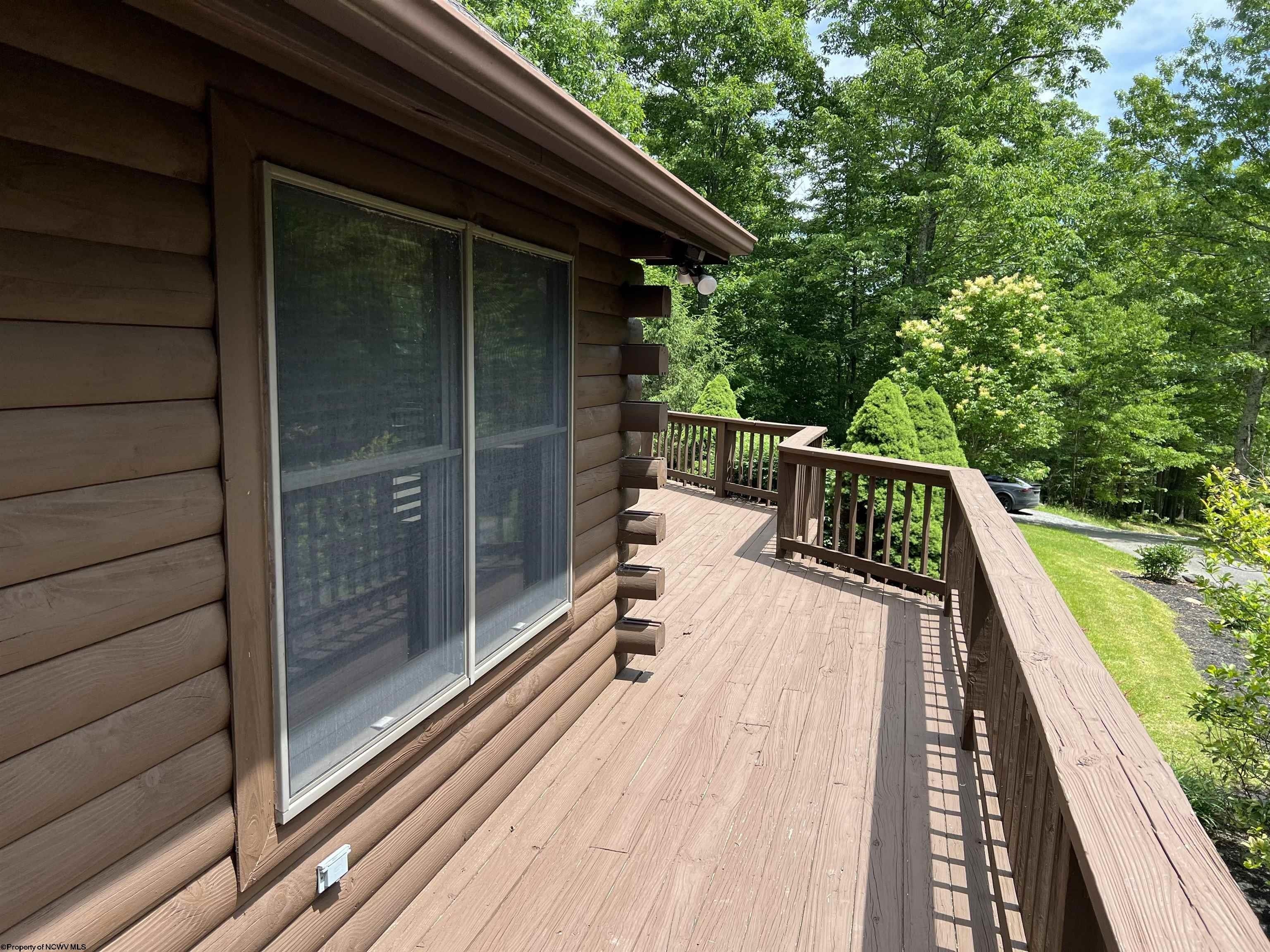 Single Family 4BR 3BA - 417 Haddix Road, Elkins, WV