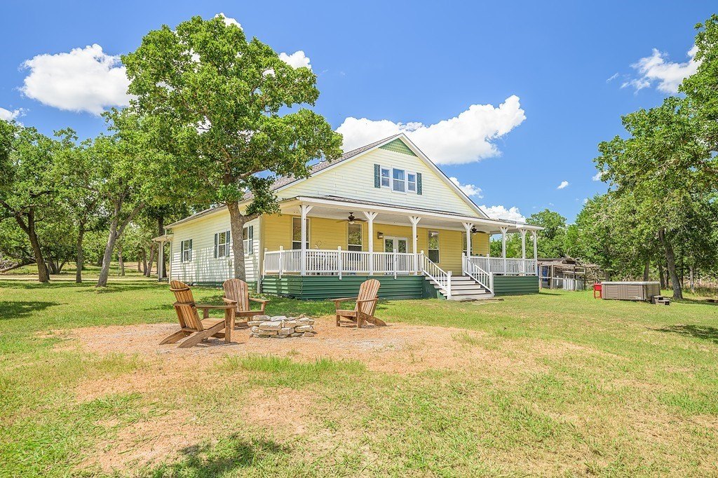Plots and Land 4BR 3BA - 4310 Leslie Road, Fayetteville, TX