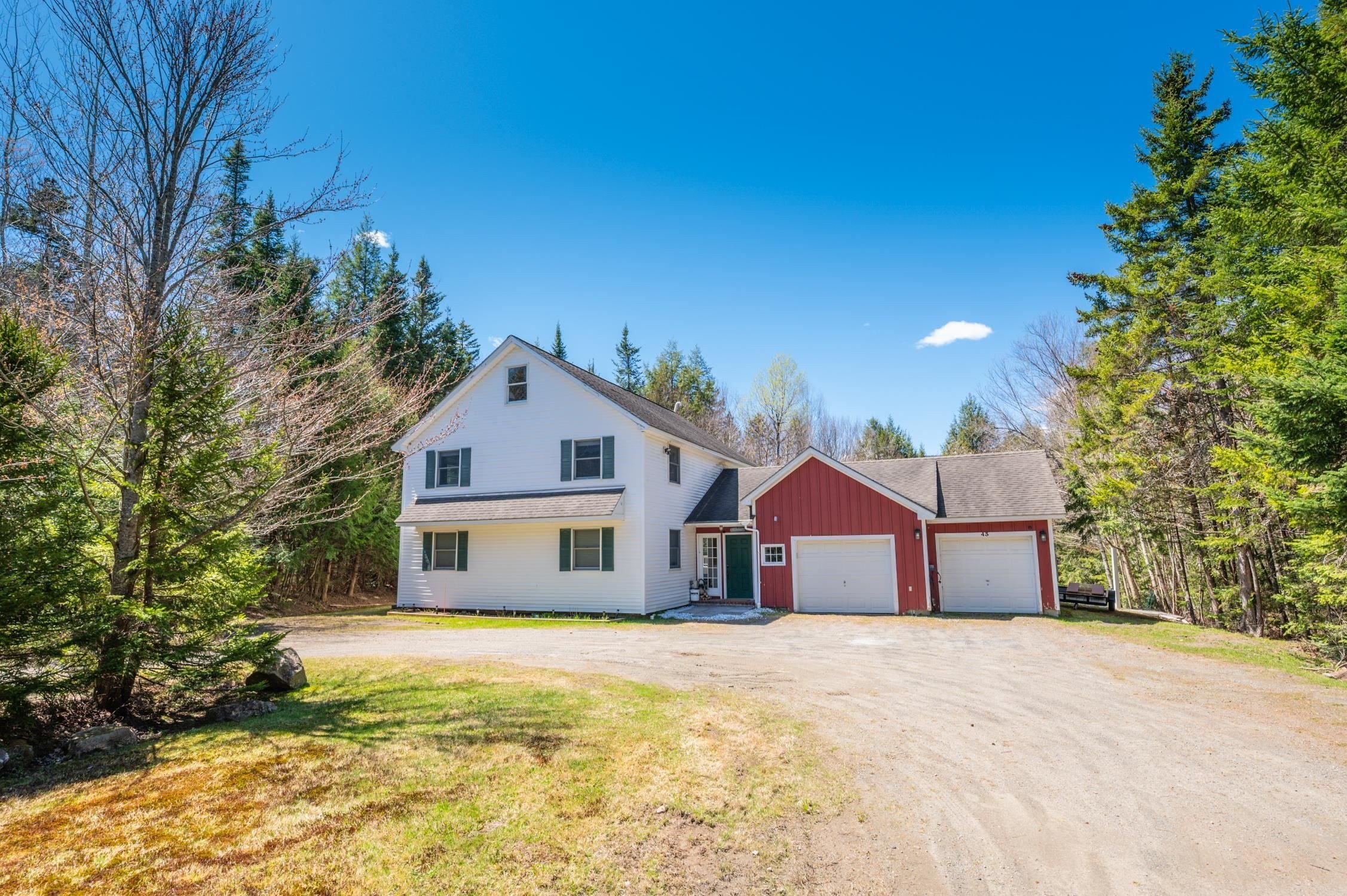 Single Family 5BR 4BA - 43 Edwards Village Loop, Dover, VT
