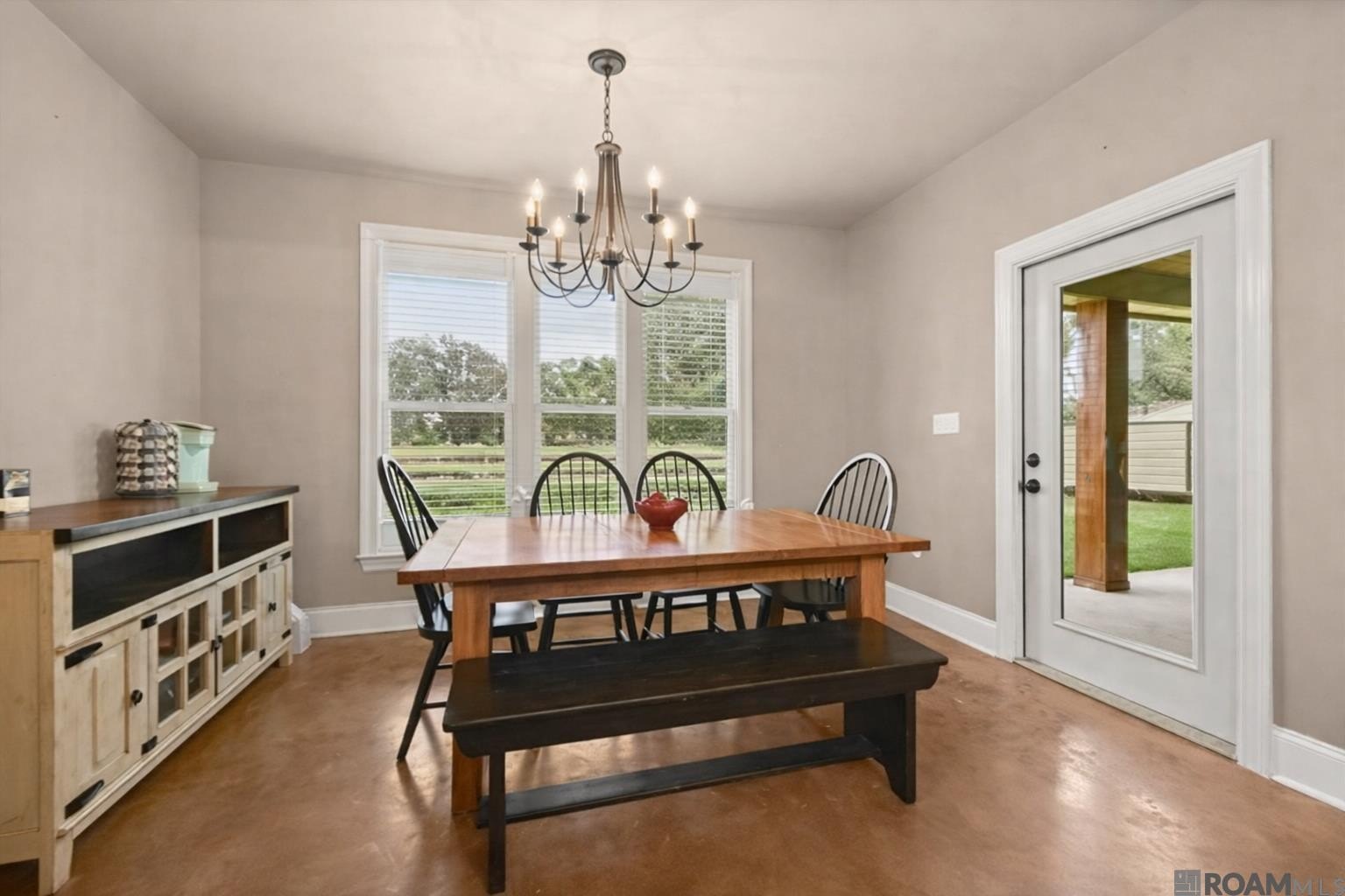 Single Family 4BR 3BA - 100 Tranquility Oaks, Denham Springs, LA