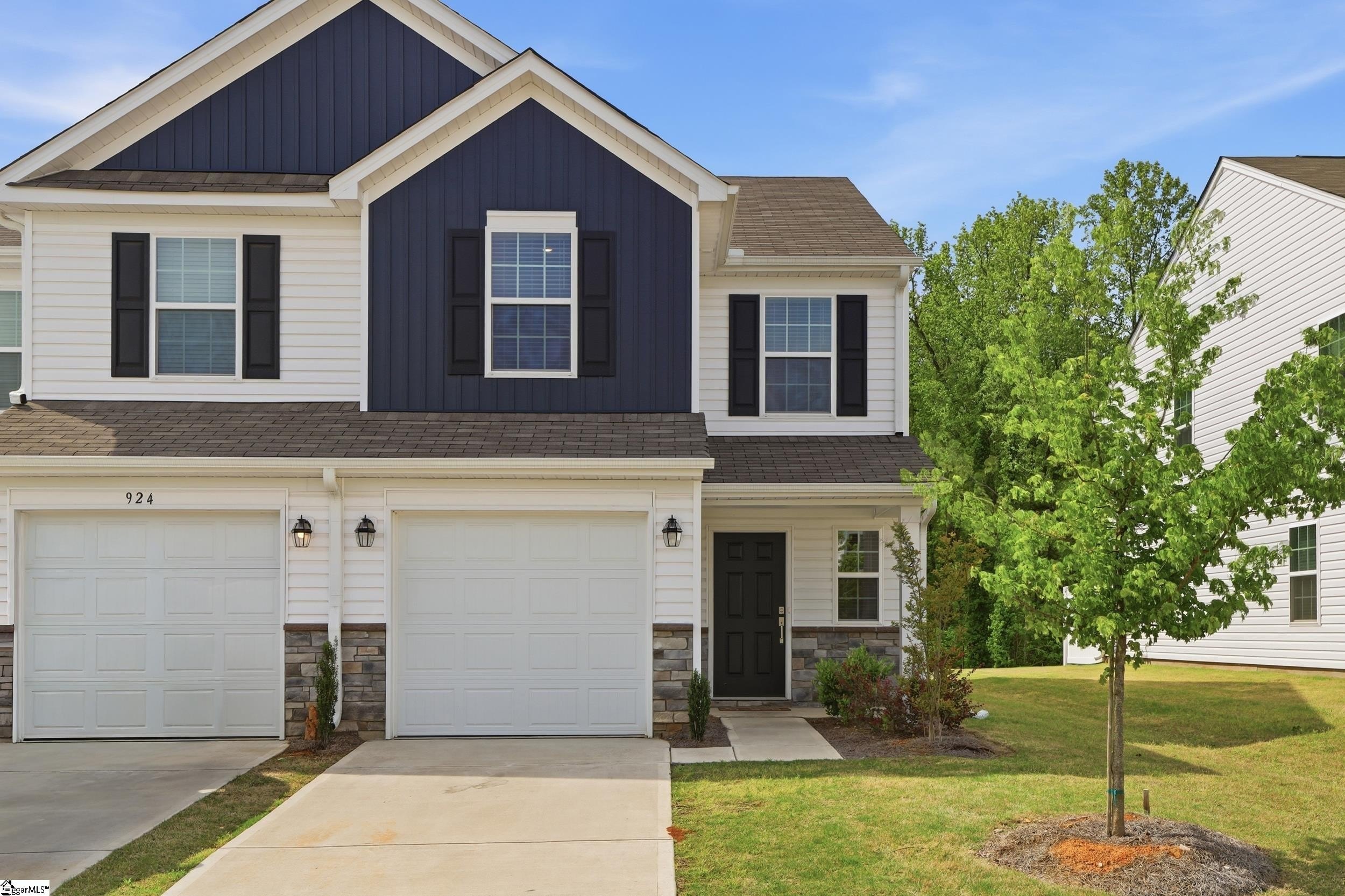 Single Family 3BR 3BA - 922 Powder Creek Drive, Reidville, SC