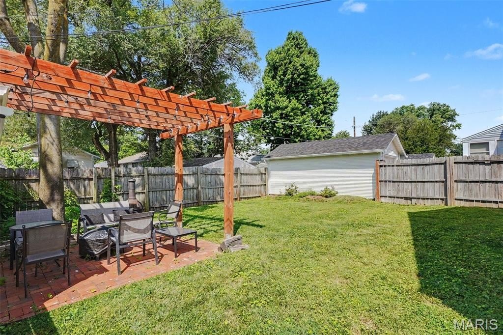 Single Family 3BR 2BA - 1721 W Adams Street, St Charles, MO