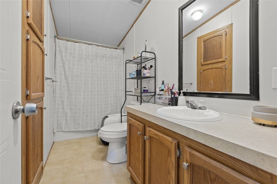 Single Family 3BR - 209 North Ct, Cranberry Twp, PA