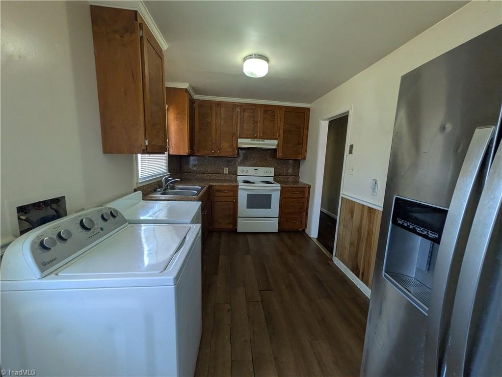 Single Family 3BR 1BA - 4004 Wooddale Lane, Greensboro, NC