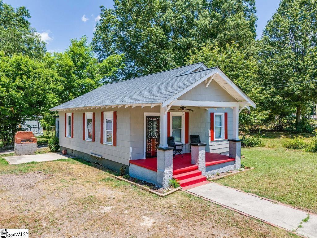 Single Family 2BR 1BA - 46 Peachtree Street, Clinton, SC