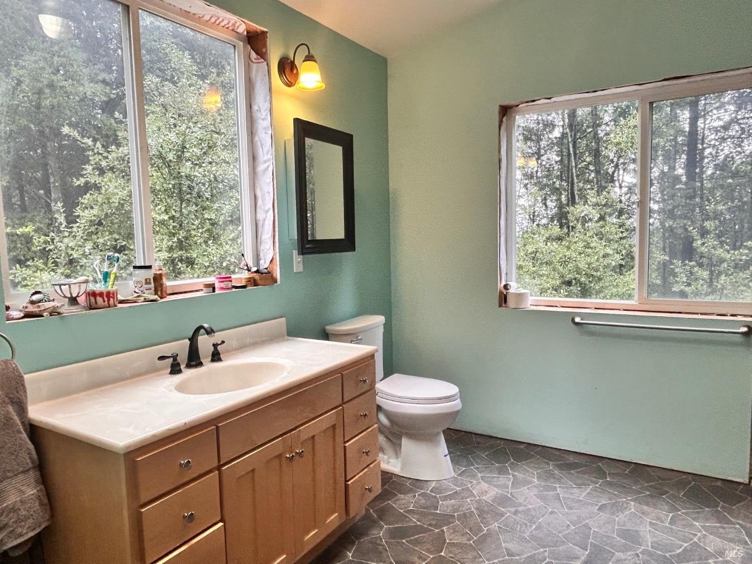 Single Family 3BR 2BA - 29281 Timberline Road, Willits, CA