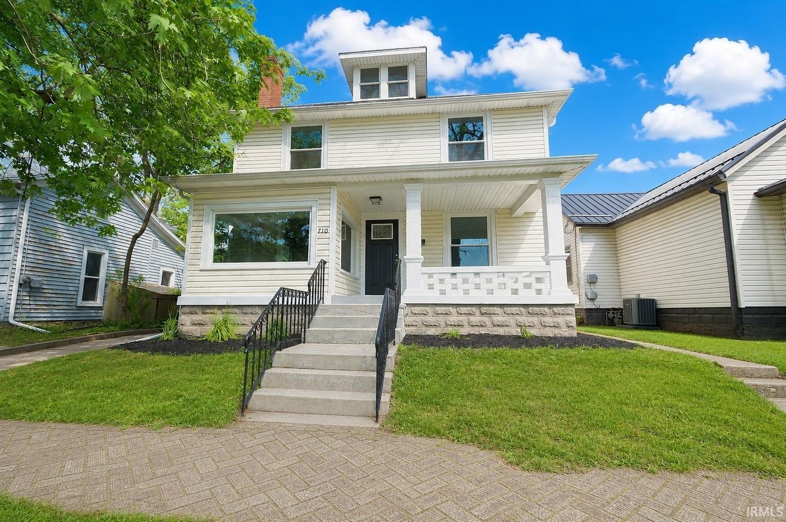 Single Family 3BR 3BA - 710 W Park Drive, Huntington, IN