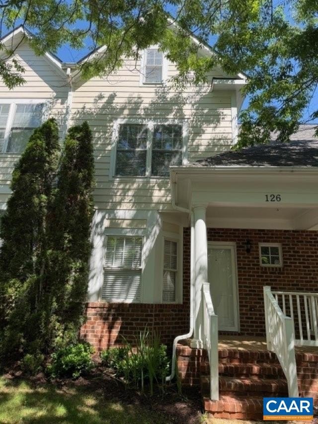 Single Family 3BR 4BA - 126 OLD FIFTH CIR, CHARLOTTESVILLE, VA