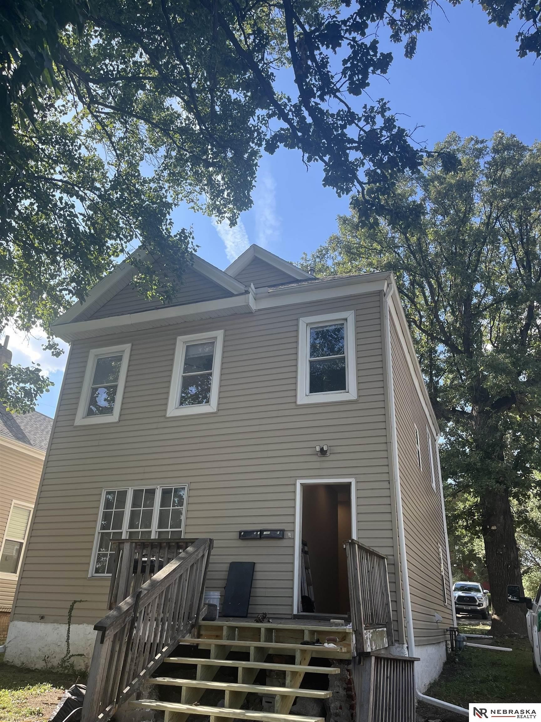 Duplex 5BR 2BA - 1050 S 29th Street, Omaha, NE