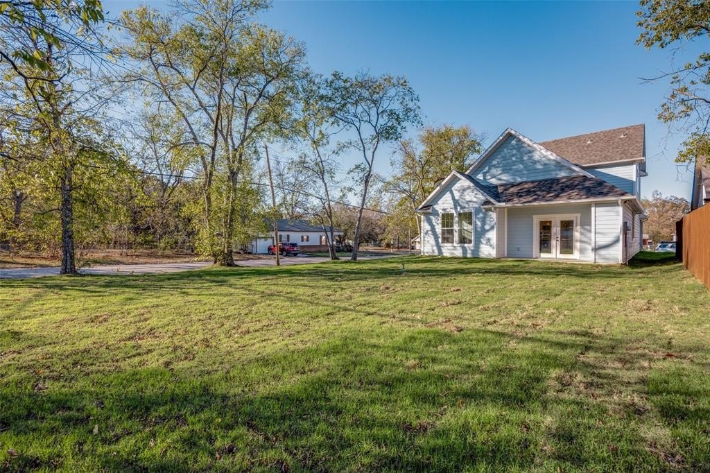 Single Family 3BR 3BA - 430 W Munson Street, Denison, TX