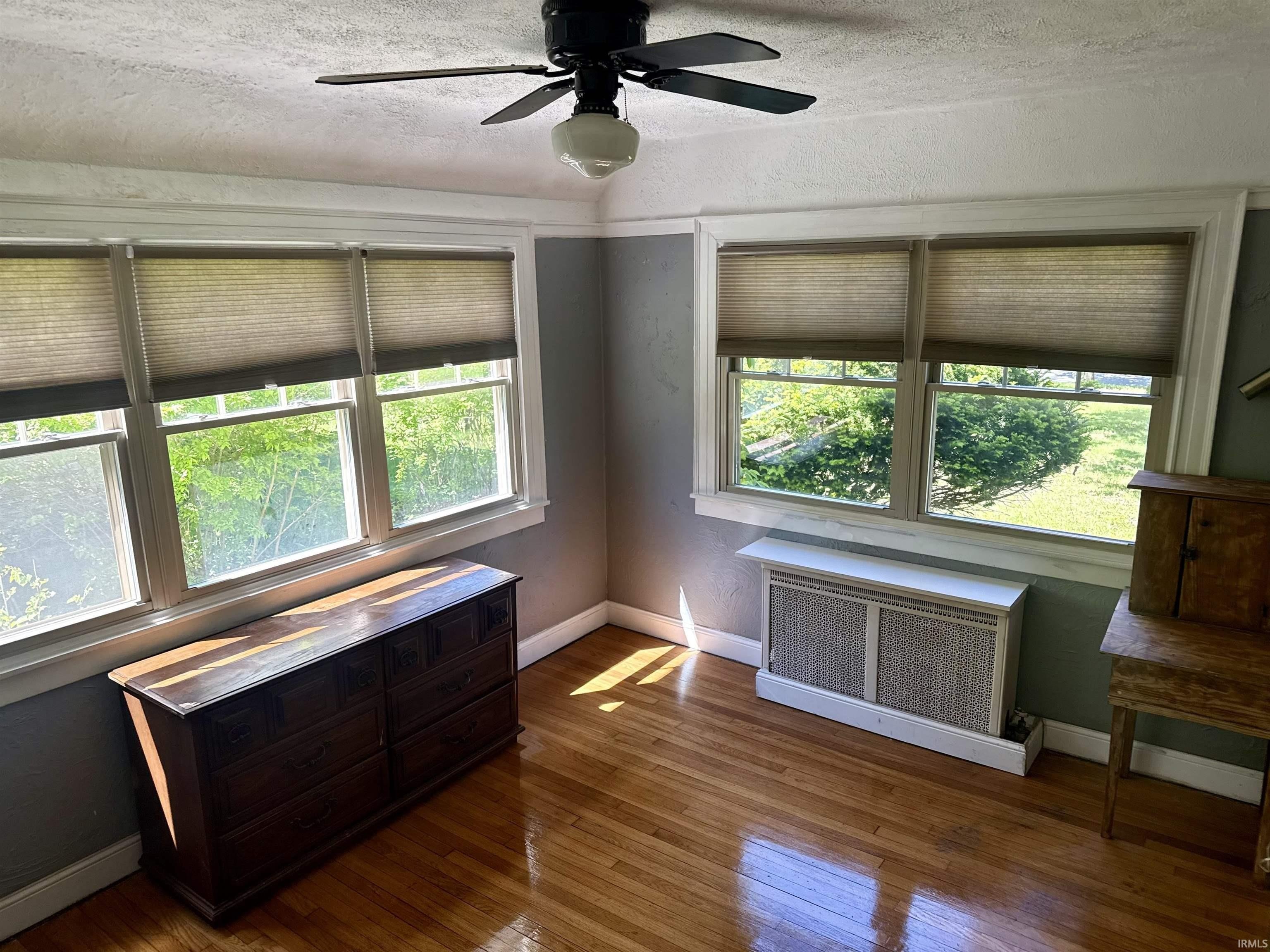 Single Family 4BR 2BA - 1842 Wilber Street, South Bend, IN