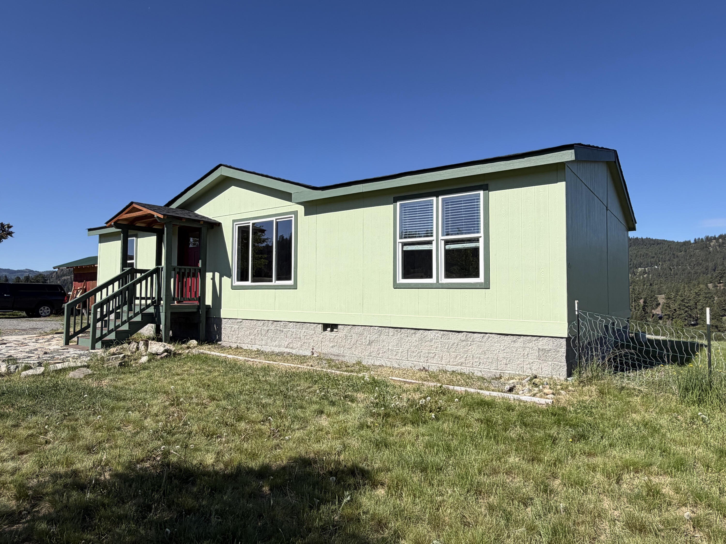 Single Family 3BR 2BA - 58 HERON LOOP RD, REPUBLIC, WA