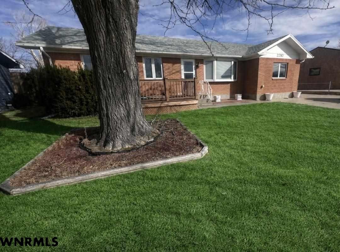 Single Family 3BR 2BA - 2210 PACIFIC BLVD, Gering, NE