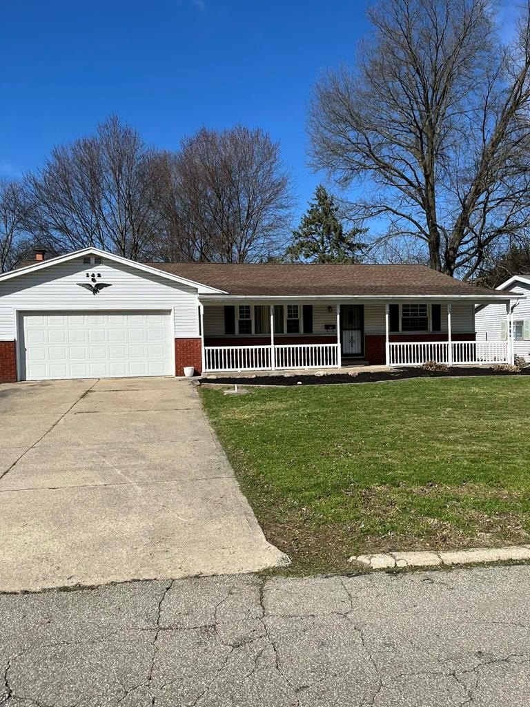 Single Family 3BR 2BA - 142 Essex Rd, Lexington, OH