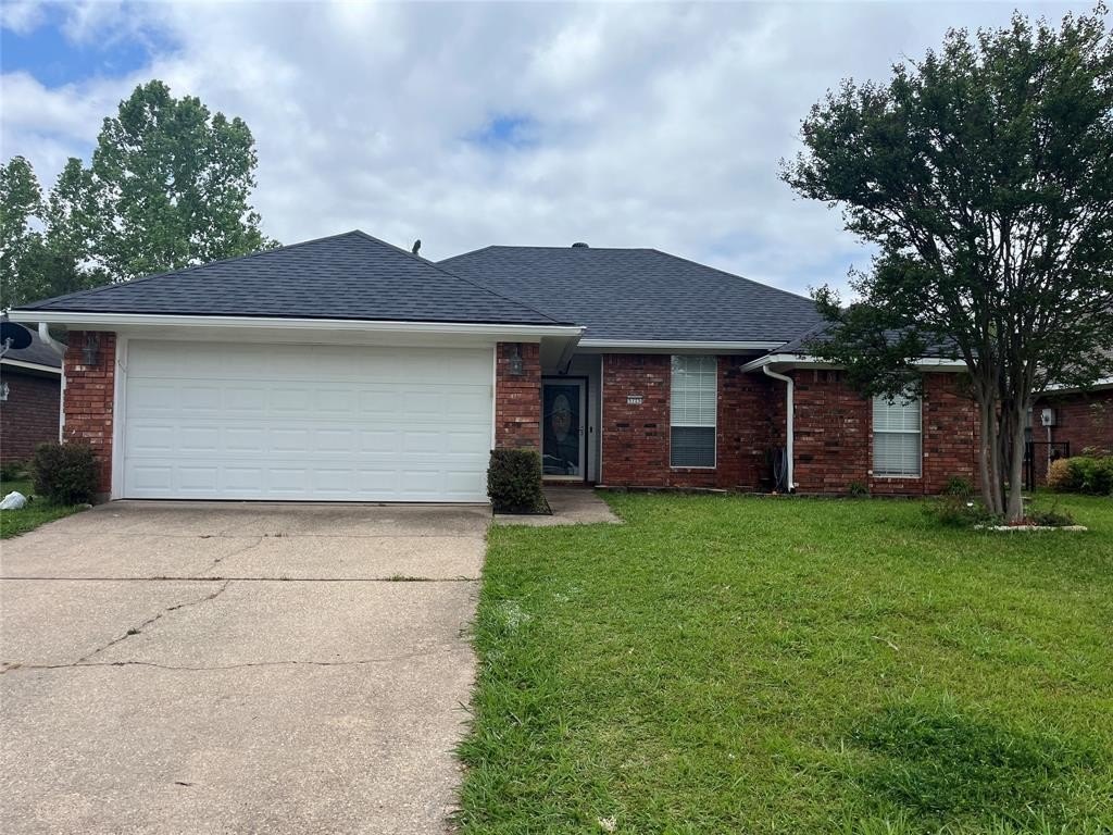 Single Family 3BR 2BA - 5725 Bluebonnett Drive, Bossier City, LA
