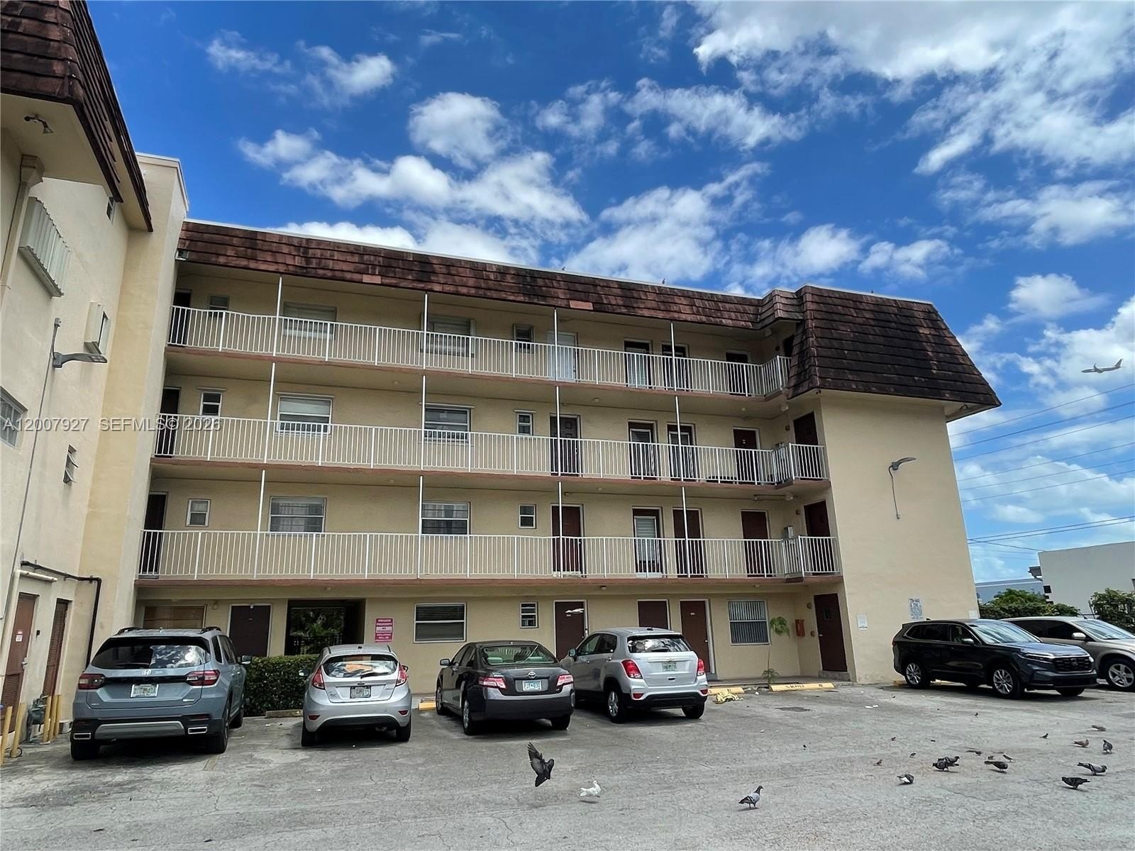 Condo 2BR 2BA - 680 Miller Dr, Miami Springs, FL