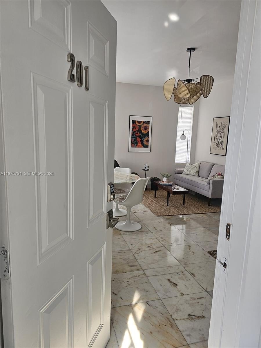 Condo 2BR 1BA - 801 8th St, Miami Beach, FL