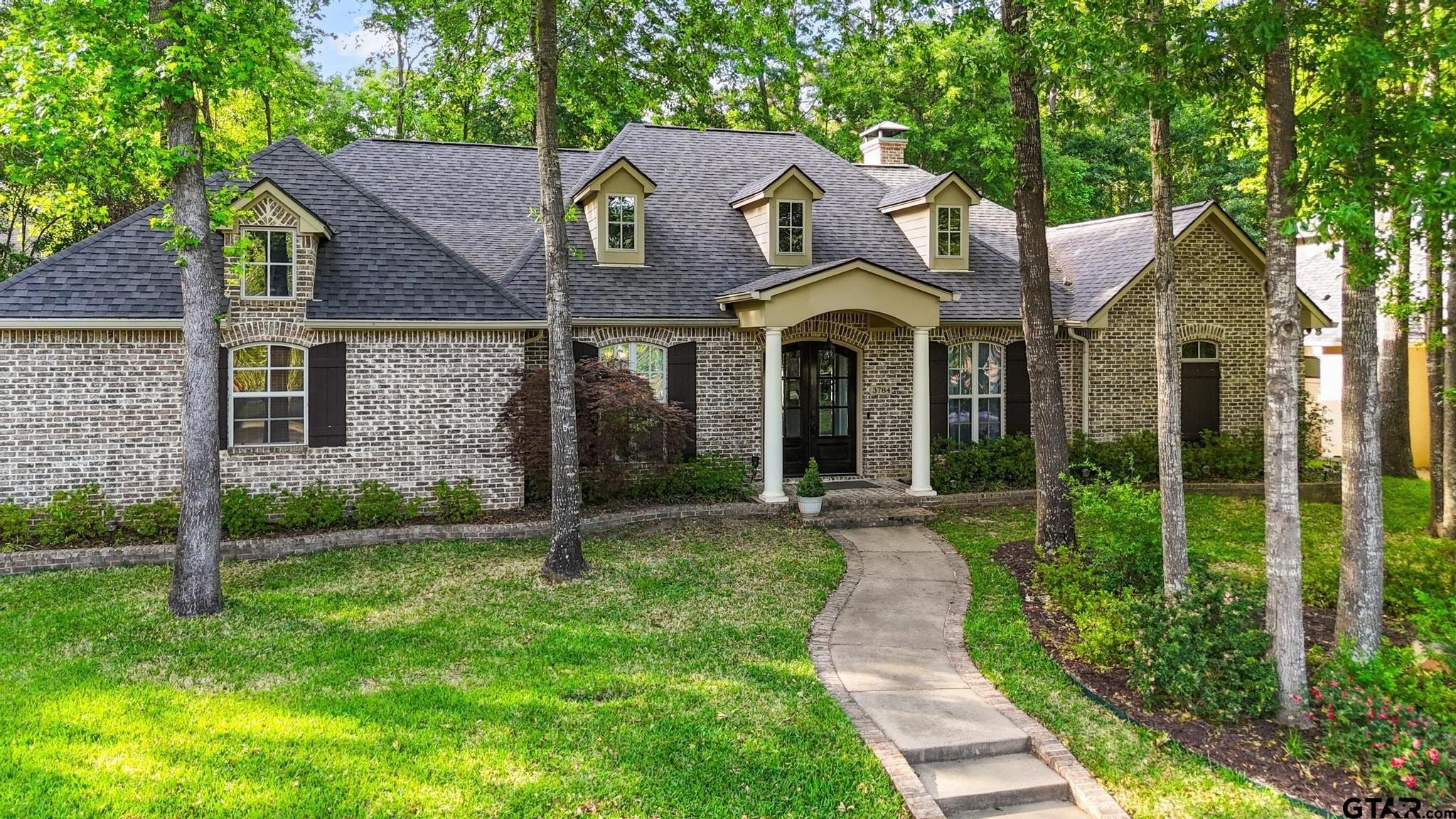 Single Family 4BR 4BA - 3784 Southwood Dr, Tyler, TX