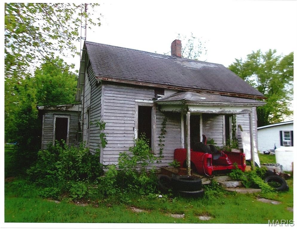 Single Family - 456 E 2595 Avenue, Ramsey, IL