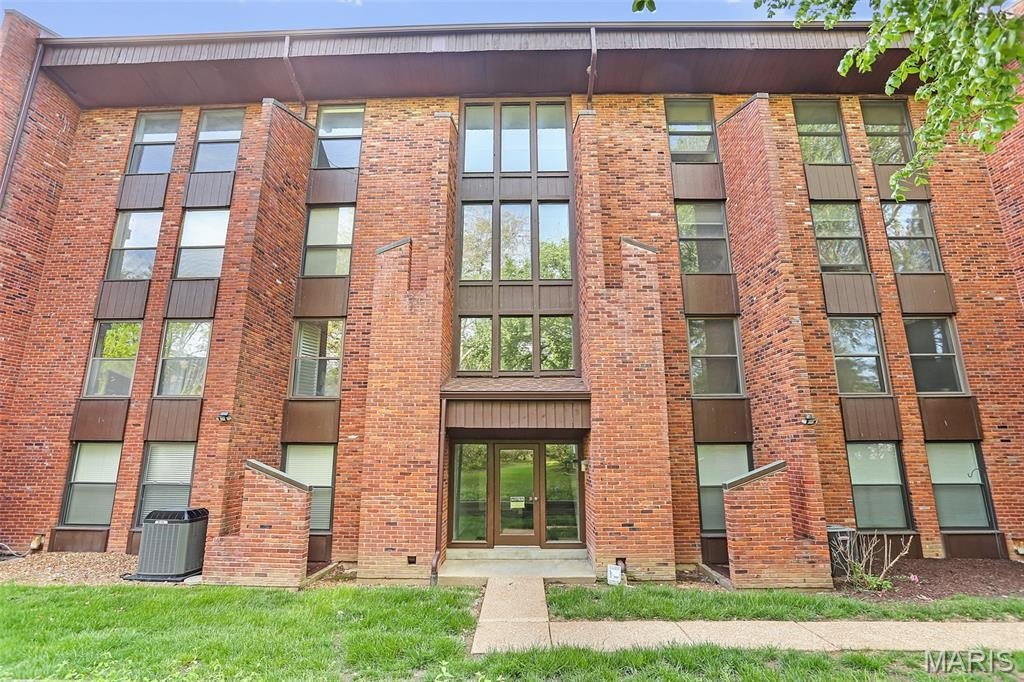 Condo 2BR 2BA - 514 Coeur De Royale Drive, Creve Coeur, MO