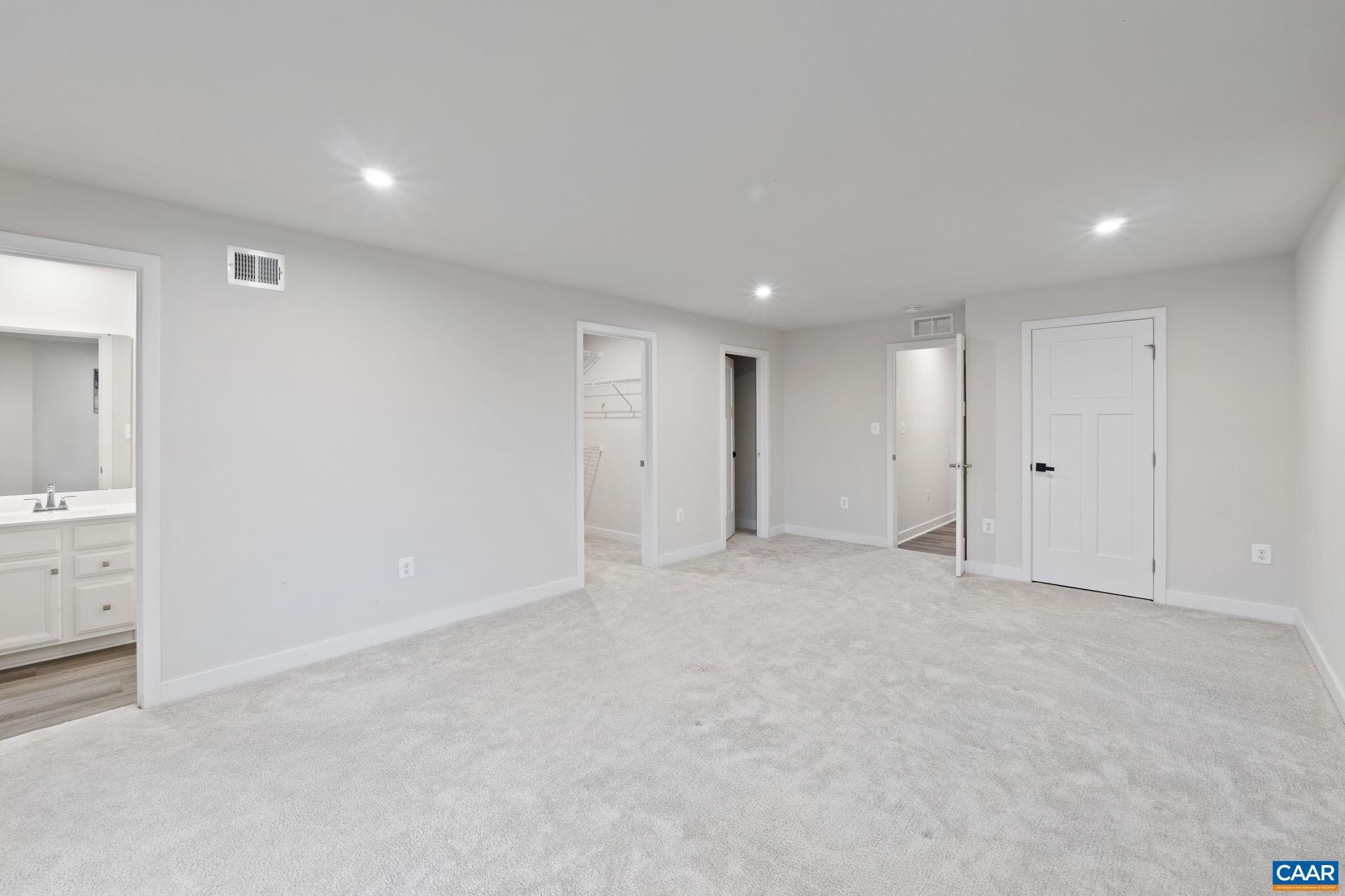 Single Family 4BR 4BA - 2402 CRESCENT WAY, CHARLOTTESVILLE, VA