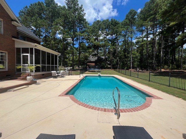Single Family 4BR 3BA - 604 Fairway Lakes, Greenwood, SC