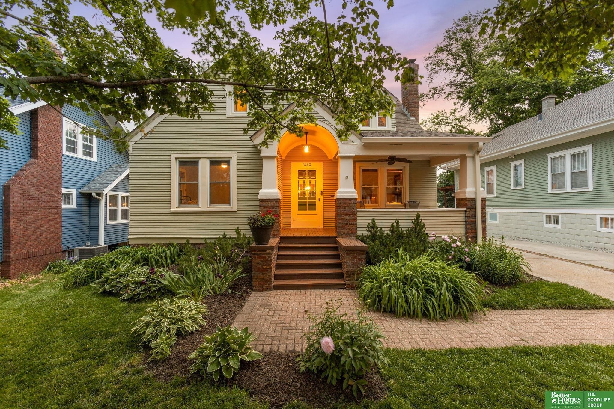 Single Family 3BR 2BA - 4670 Pierce Street, Omaha, NE