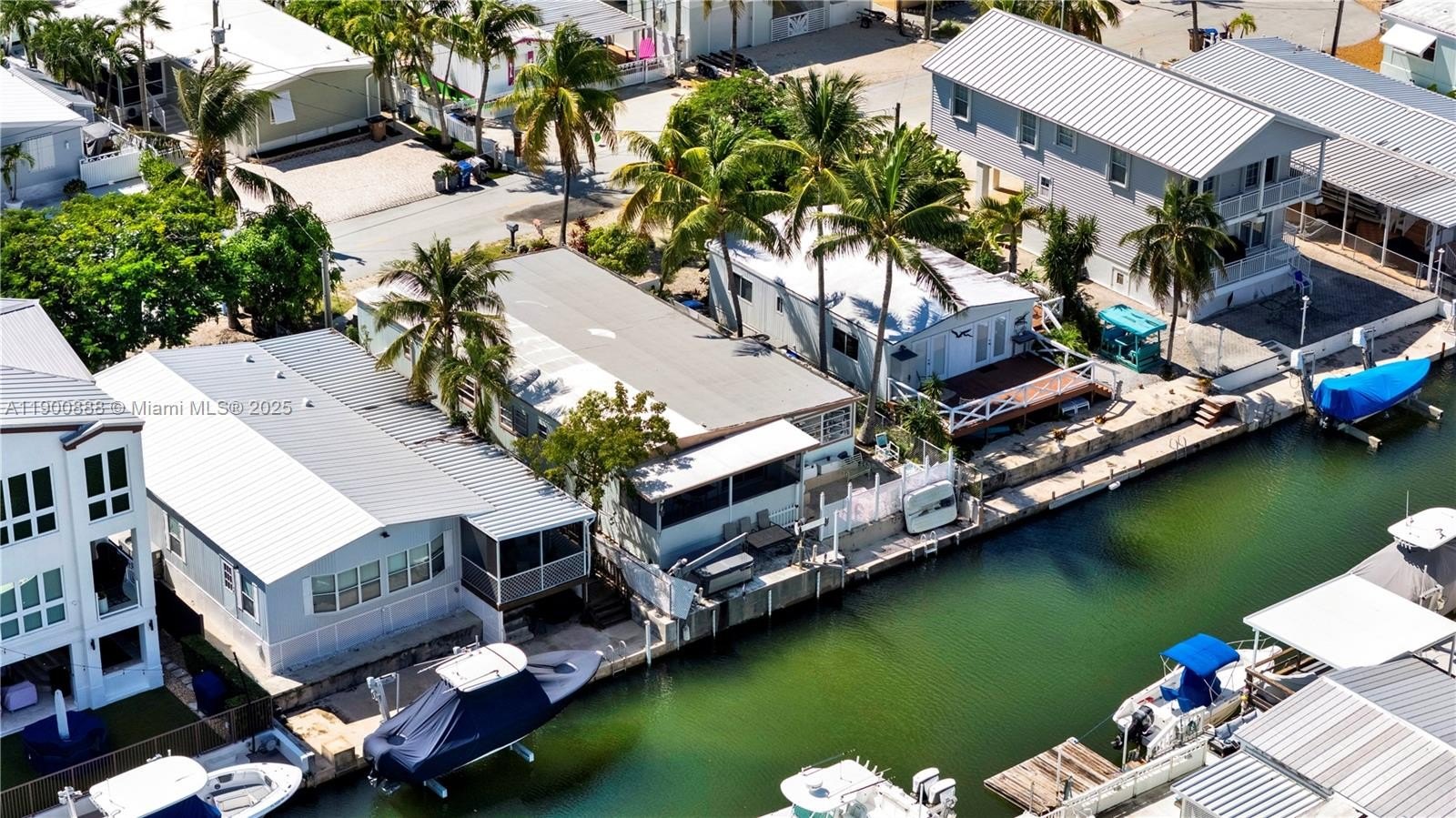Manufactured Housing 3BR 3BA - 124 Valjean Ln, Tavernier, FL
