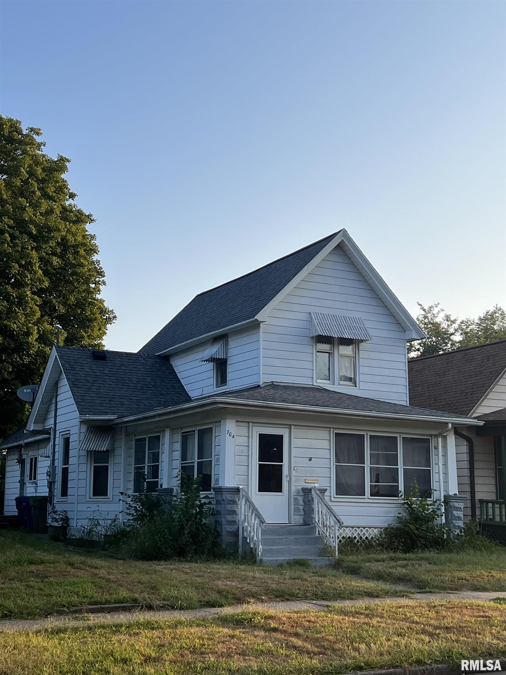 704 9TH Ave South  