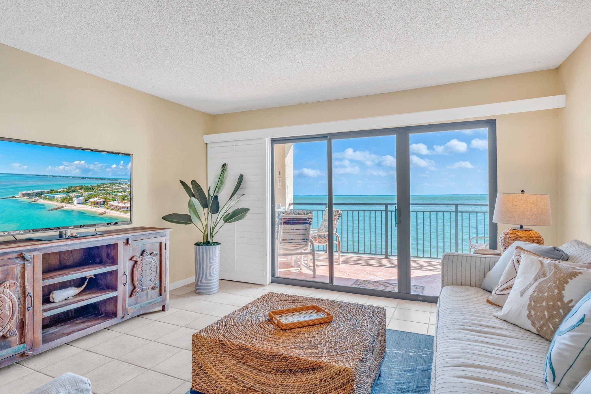 Condo 2BR 2BA - 1001 W Ocean Drive, Key Colony, FL