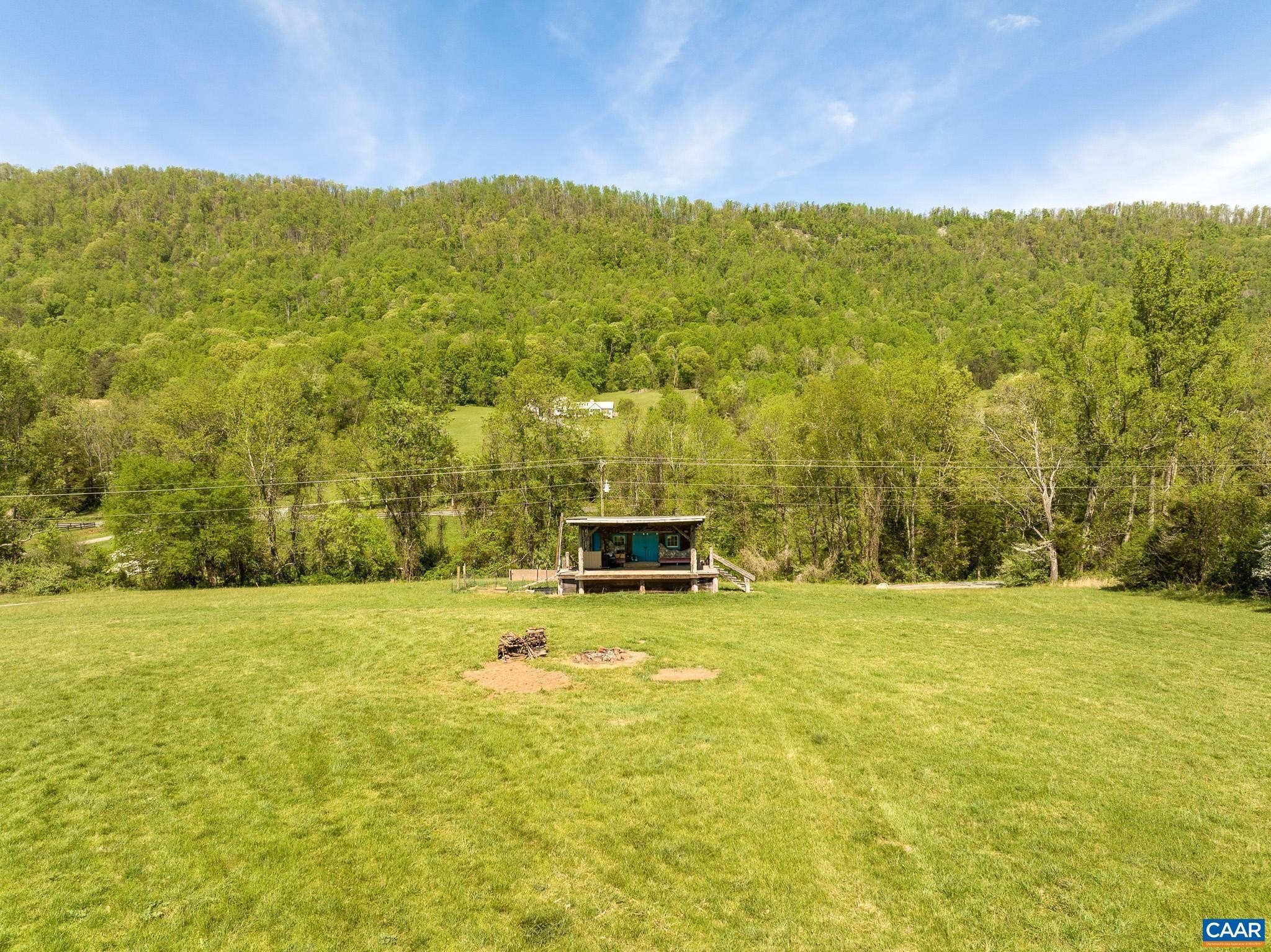 Single Family 3BR 3BA - 1671 DUDLEY MOUNTAIN RD, CHARLOTTESVILLE, VA