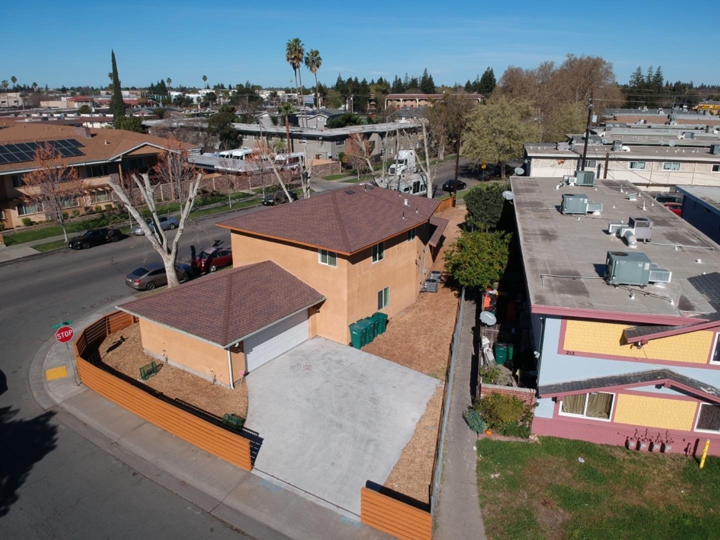 Duplex 6BR - 4830 Kentfield RD, STOCKTON, CA
