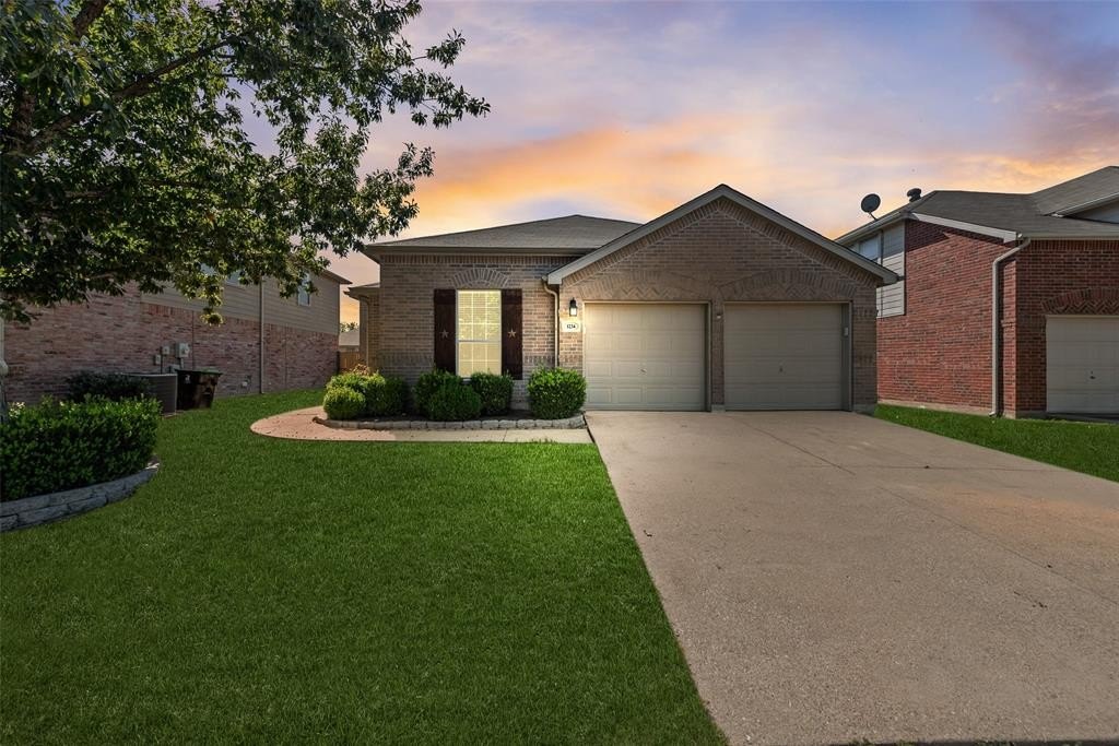 Single Family 4BR 2BA - 1234 Mallard Creek, Aubrey, TX