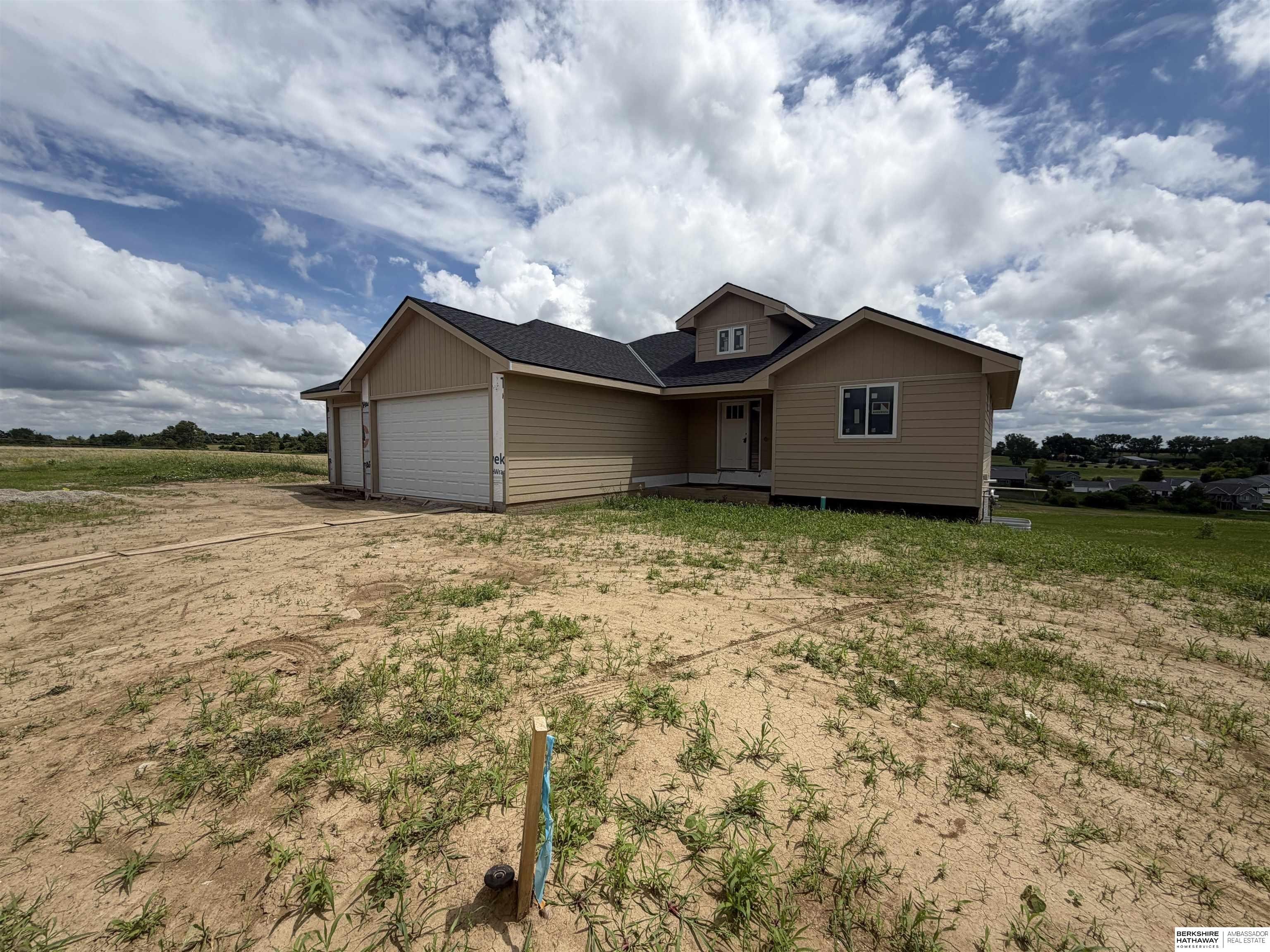 Single Family 5BR 3BA - 2864 Southern Hills Drive, Blair, NE