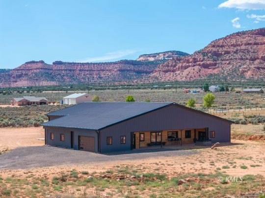 Single Family 3BR 3BA - 1225 S Kaibab Trail, Kanab, UT