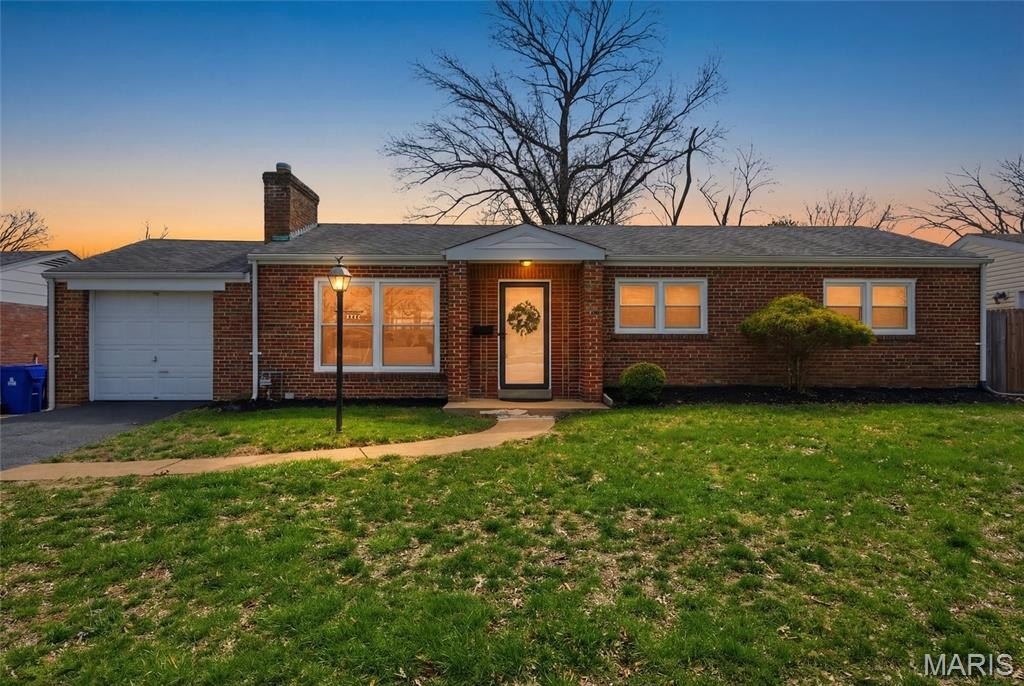 Single Family 3BR 2BA - 7742 Burr Oak Lane, University City, MO