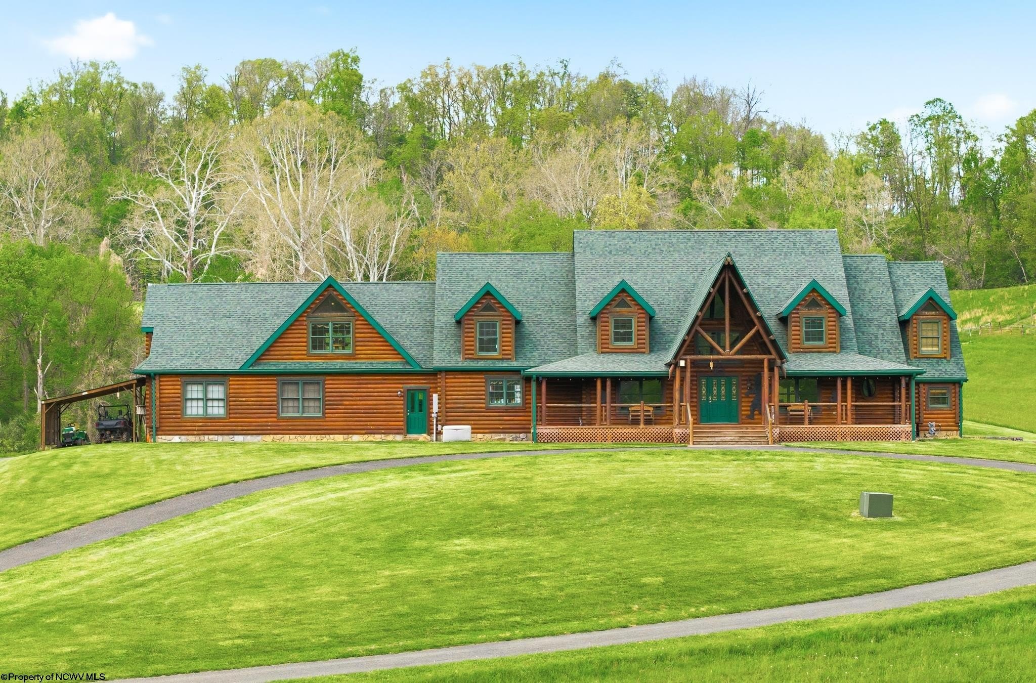 Single Family 5BR 4BA - 4896 Good Hope Pike, Clarksburg, WV