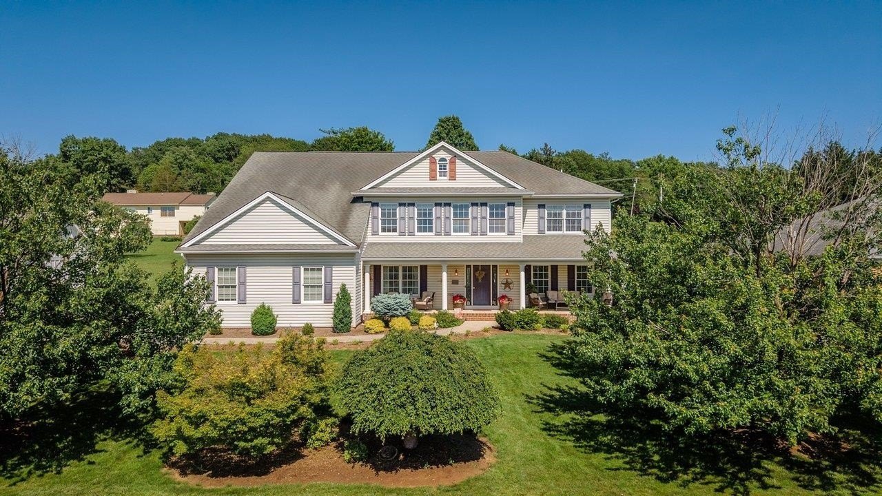 Single Family 5BR 4BA - 855 WILD CHERRY LN, ROCKINGHAM, VA