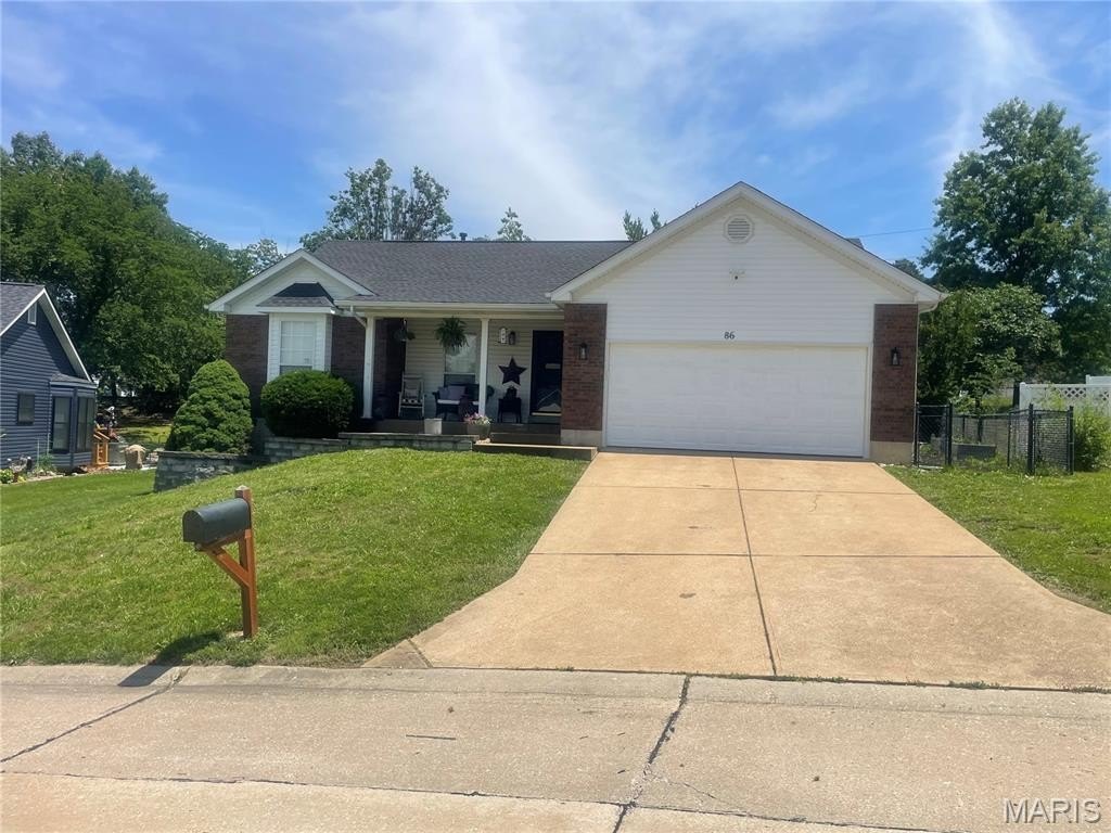 Single Family 4BR 6BA - 86 Adventura Drive, Festus, MO