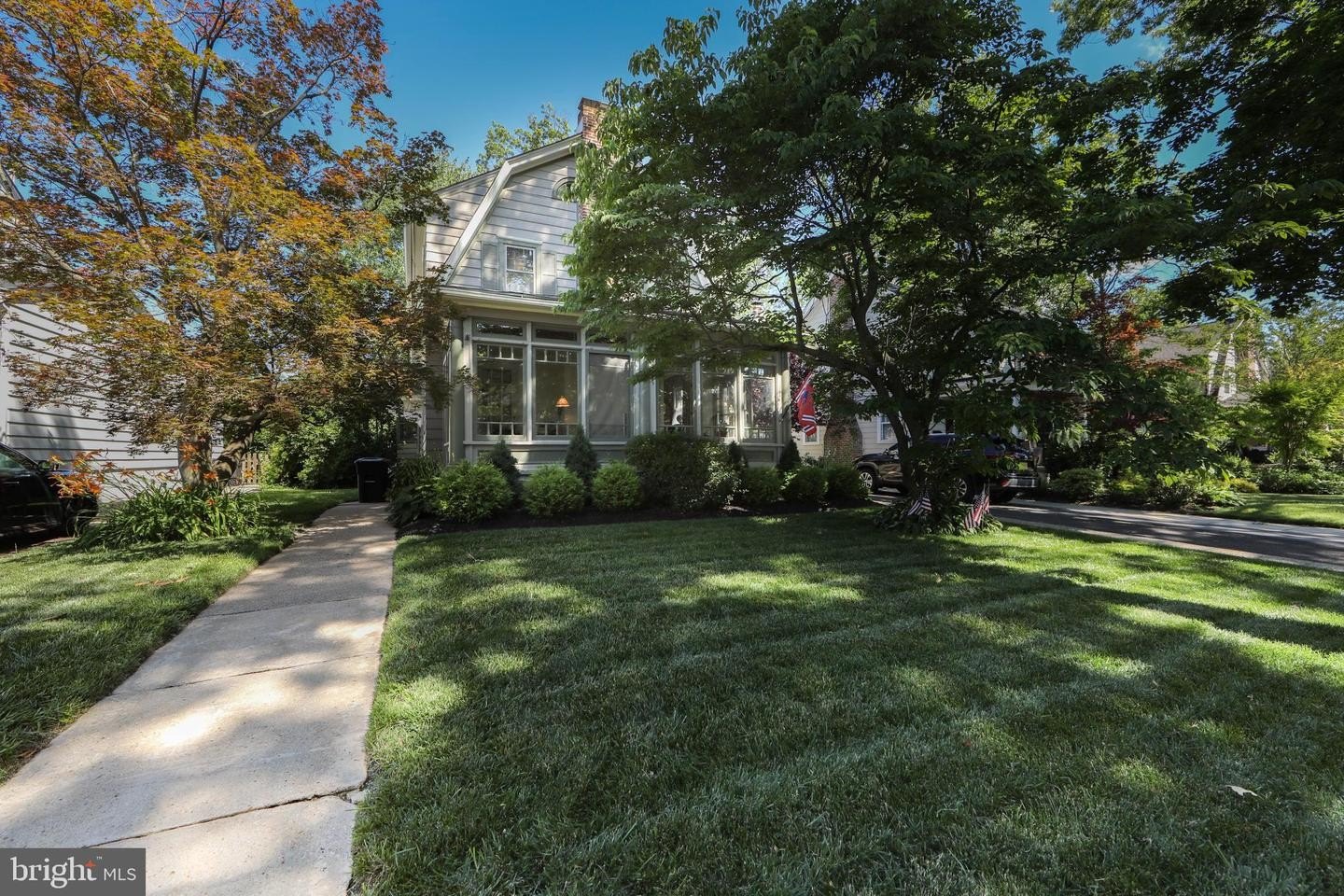 Single Family 3BR 2BA - 237 RHOADS AVE, HADDONFIELD, NJ