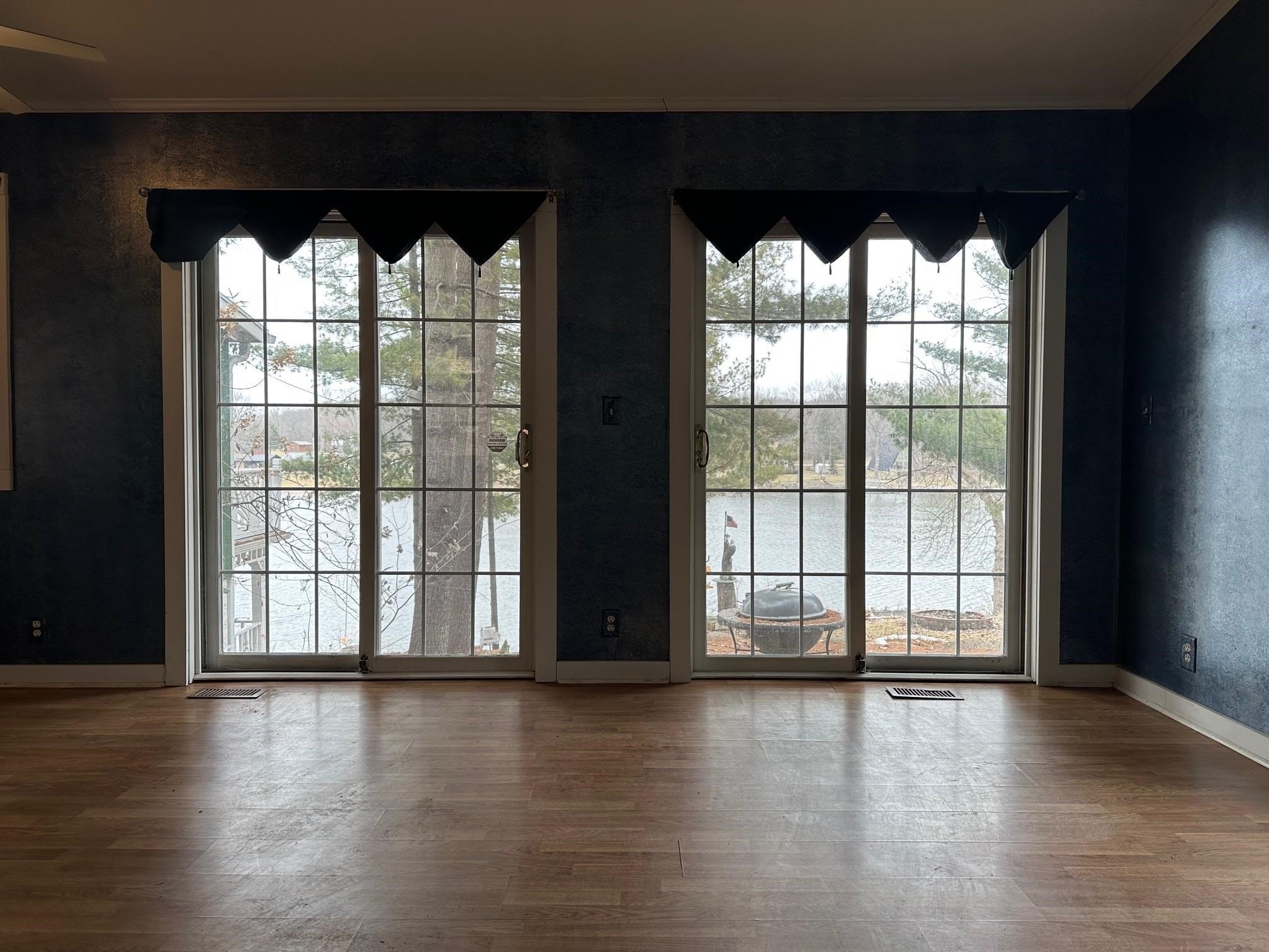 Single Family 2BR 3BA - 10488 N East Riverview Drive, Edgerton, WI